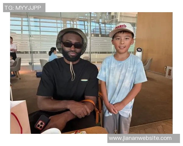 杰伦布朗称赞米诺特表现出色期待其在稳定性上持续进步